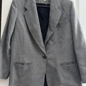 Spiegel Classic Black and White Blazer